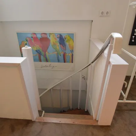 Studio Next To Canal Apartment